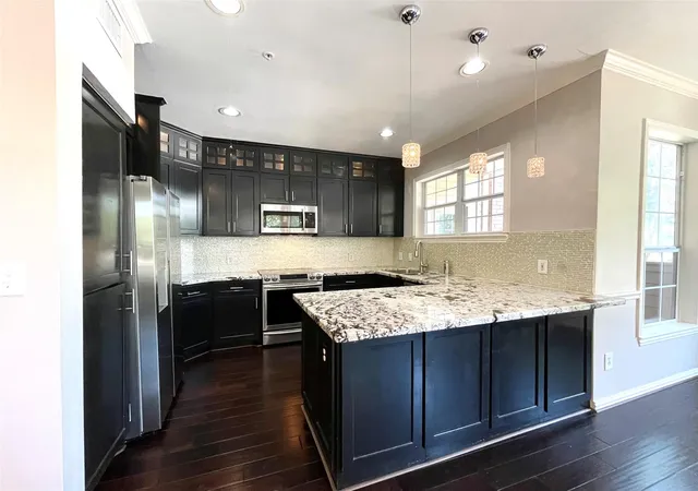 Homes for sale in Houston, TX | 2111 Welch St #B110, Houston, TX 77019 | MLS# 4933336