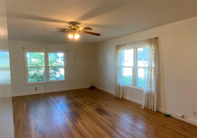 Photo 3 of Single family home for sale at 408 S Grimes St, Giddings, TX 78942 | MLS# 24243791 | Listing updated on 2026-09-03