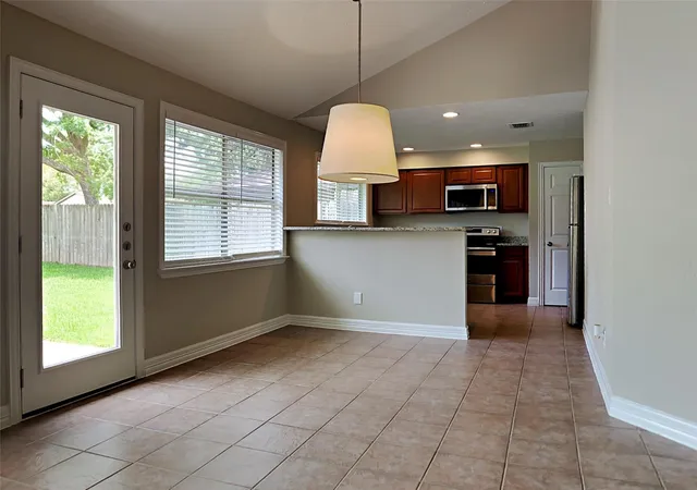 Photo 2 of Single family home for sale at 123 Greenshire Dr, League City, TX 77573 | MLS# 37594477 | Listing updated on 2026-09-18