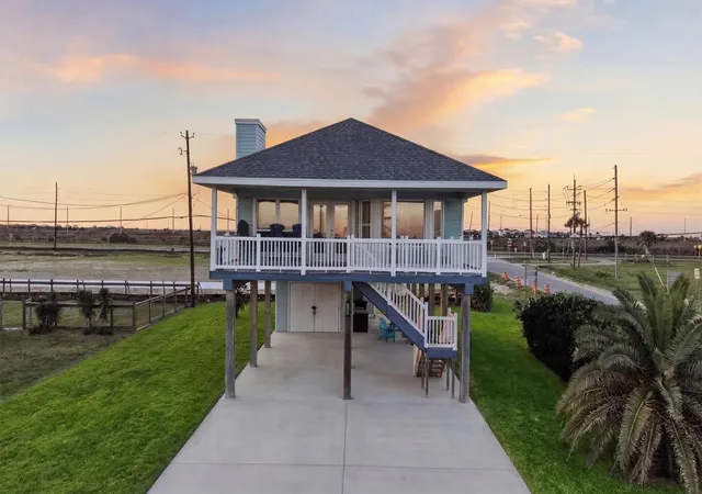 Photo 2 of Single family home for sale at 12902 John Reynolds Rd, Galveston, TX 77554 | MLS# 50001506 | Listing updated on 2026-09-20