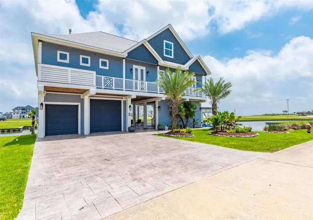 2nd image of 5 Loggerhead, Hitchcock, TX 77563 | MLS# 57493215