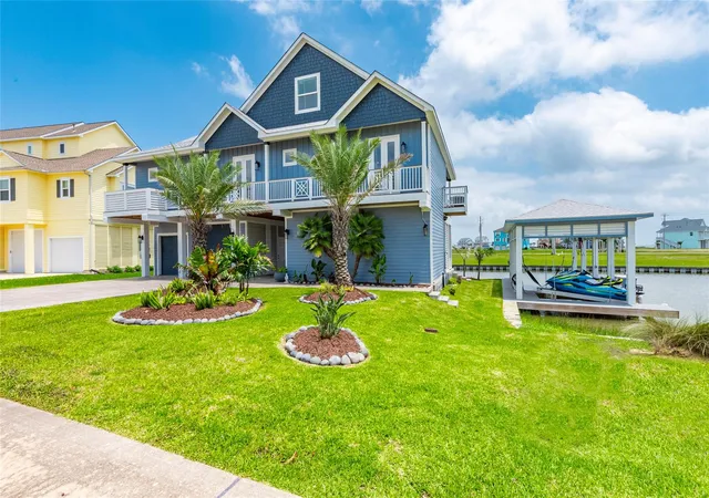 3rd image of 5 Loggerhead, Hitchcock, TX 77563 | MLS# 57493215