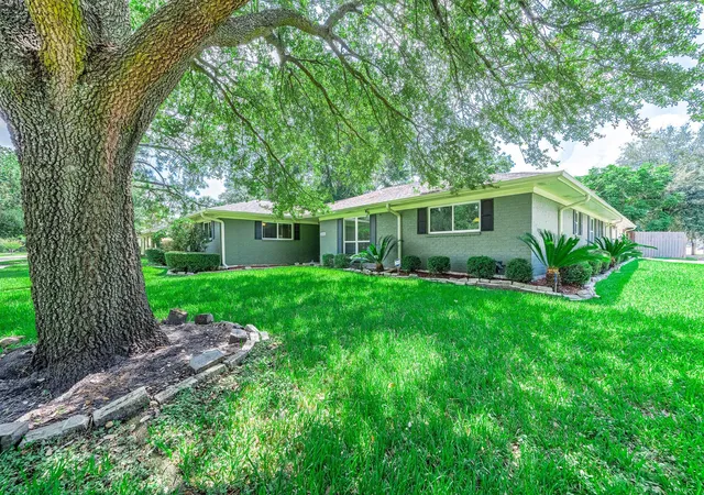 4th image of 5331 Imogene St, Houston, TX 77096 | MLS# 36450262