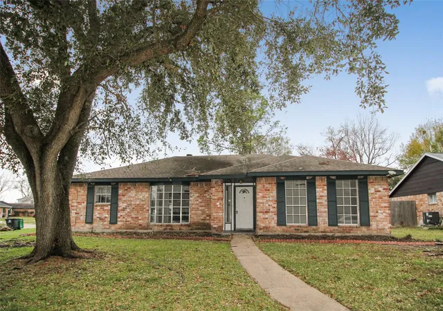1st image of 10534 Huntington Wood Dr, Houston, TX 77099 | MLS# 76082650