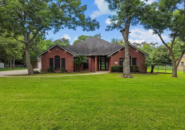 2nd image of 9700 Jay Rd, Hitchcock, TX 77563 | MLS# 83498954