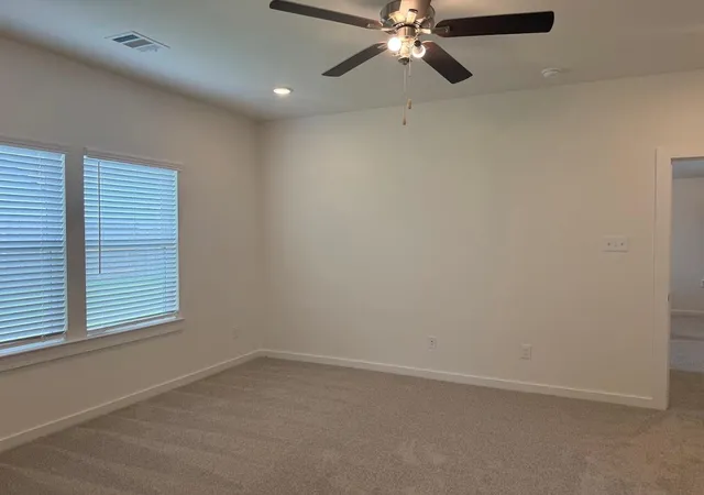 Photo 4 of Single family home for sale at 8314 Amethyst Valley Ln, Angleton, TX 77515 | MLS# 49654115 | Listing updated on 2026-09-11
