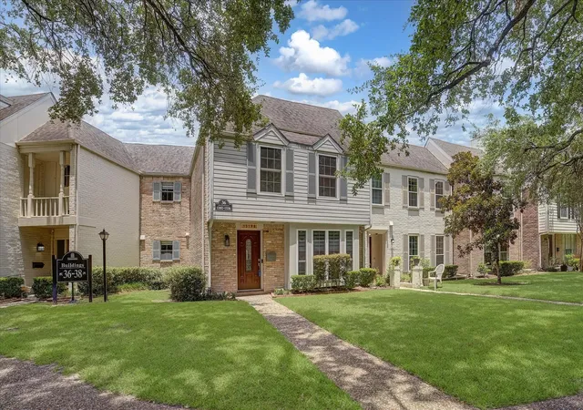 Photo 2 of Townhouse for sale at 13198 Trail Holw Dr #3198, Houston, TX 77079 | MLS# 26704738 | Listing updated on 2026-08-02