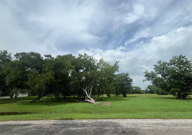 Photo 3 of Land for sale at 6703 Rustling Oaks Dr, Richmond, TX 77469 | MLS# 75892265 | Listing updated on 2026-05-14