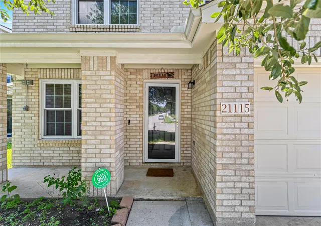 Photo 2 of Single family home for sale at 21115 Arcadia Park Ln, Humble, TX 77338 | MLS# 63429003 | Listing updated on 2026-09-08