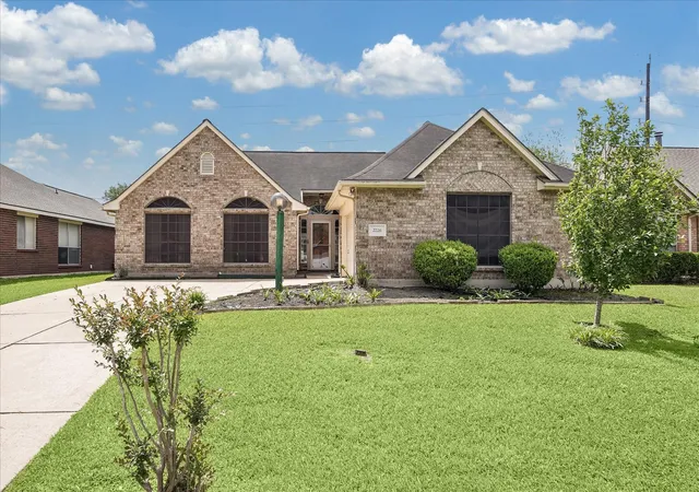 Homes for sale in Pearland, TX | 2726 N Larkspur Circle, Pearland, TX 77584 | MLS# 35449609