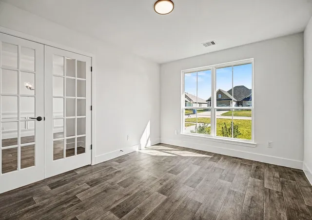 Photo 2 of Single family home for sale at 720 Greystone Ln, Angleton, TX 77515 | MLS# 41196145 | Listing updated on 2026-09-02