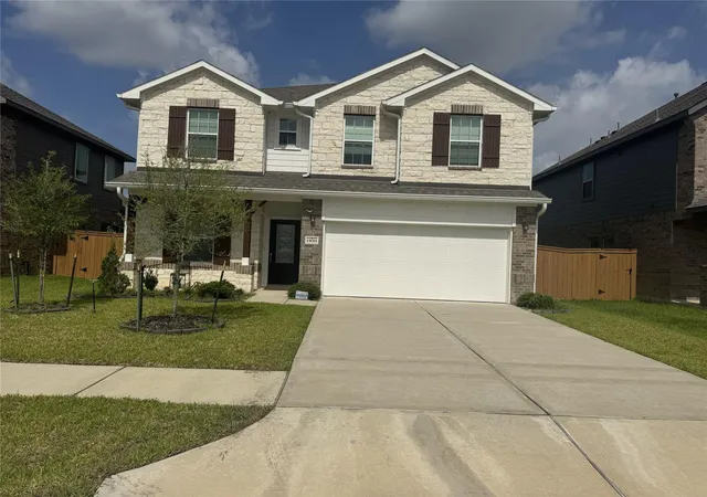 Photo 2 of Single family home for sale at 15011 Tower Mist Dr, Houston, TX 77044 | MLS# 78064587 | Listing updated on 2026-09-08