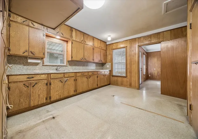 Photo 4 of Sale Pending at 1013 Key St, Houston, TX 77009 | MLS# 28106320 | Listing updated on 2026-09-16