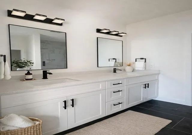 Listing Photo 4 - Condo for sale in building located at 4413 Mckinley St Rd, Houston, TX 77051