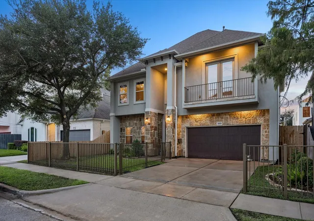 Photo 1 of Sale Pending at 6010 Tyne St, Houston, TX 77007 | MLS# 65443140 | Listing updated on 2026-09-16