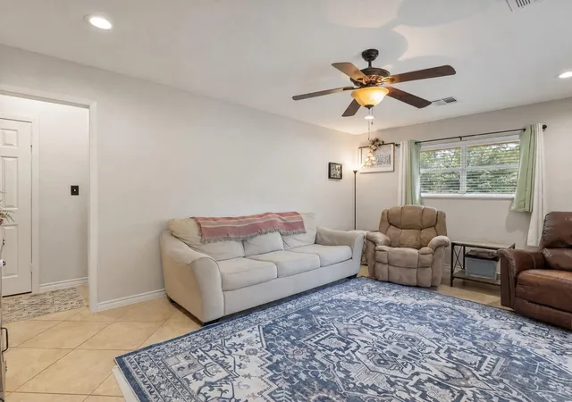 Photo 3 of Single family home for sale at 4108 Crescent Dr, Bay City, TX 77414 | MLS# 86354972 | Listing updated on 2026-08-25