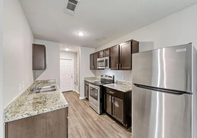 Photo 3 of Single family home for sale at 423 Armstrong St, Houston, TX 77029 | MLS# 28592869 | Listing updated on 2026-08-27