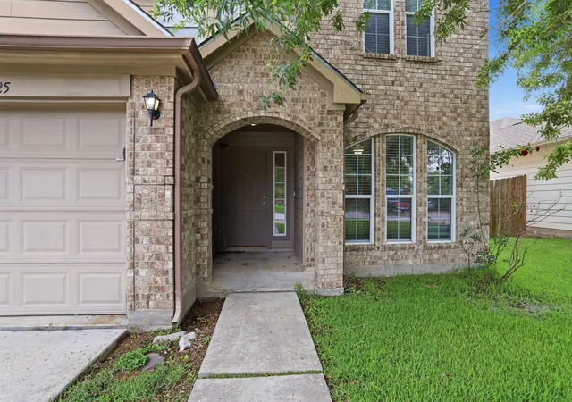 4th image of 2325 Shady Tree Ln, Conroe, TX 77301 | MLS# 17277555