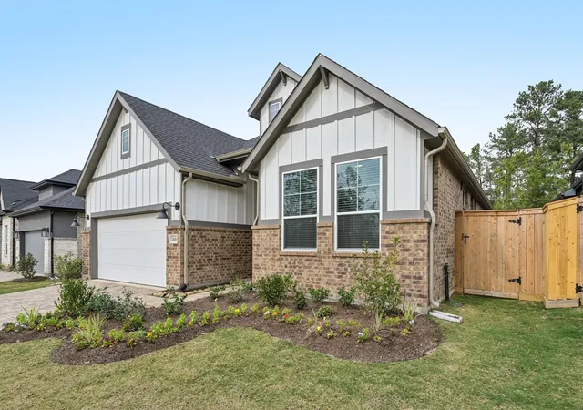 Photo 2 of Single family home for sale at 26018 S Outrider Banks, Montgomery, TX 77316 | MLS# 18070873 | Listing updated on 2026-09-12
