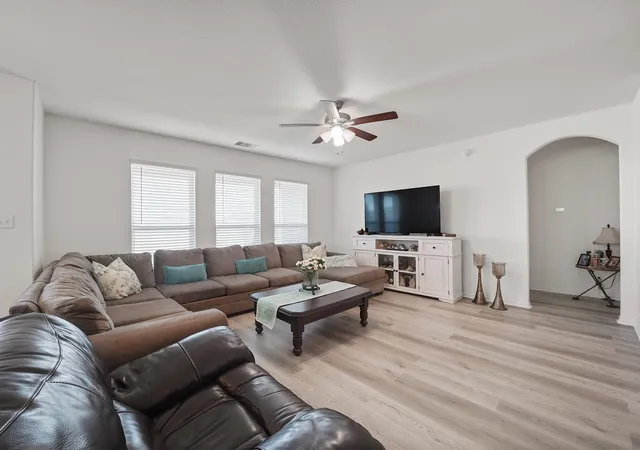 Photo 4 of Single family home for sale at 6719 Northchester Dr, Katy, TX 77493 | MLS# 71911819 | Listing updated on 2026-08-02