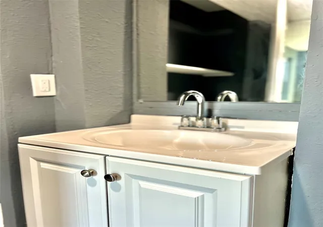 3rd image of 6623 Avenue S, Houston, TX 77011 | MLS# 18726599