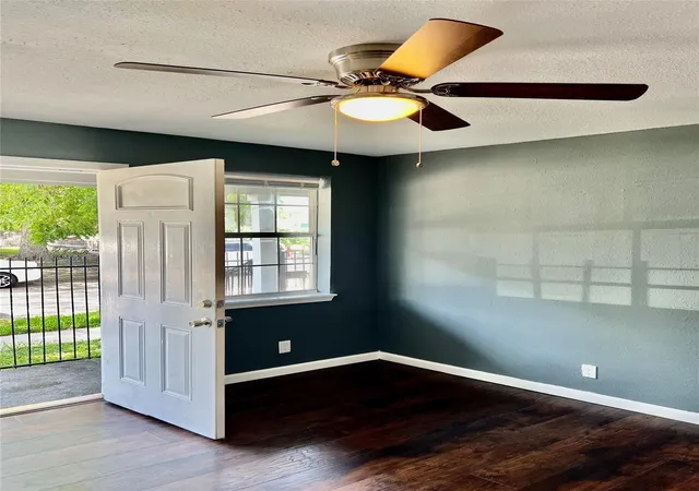 5th image of 6623 Avenue S, Houston, TX 77011 | MLS# 18726599