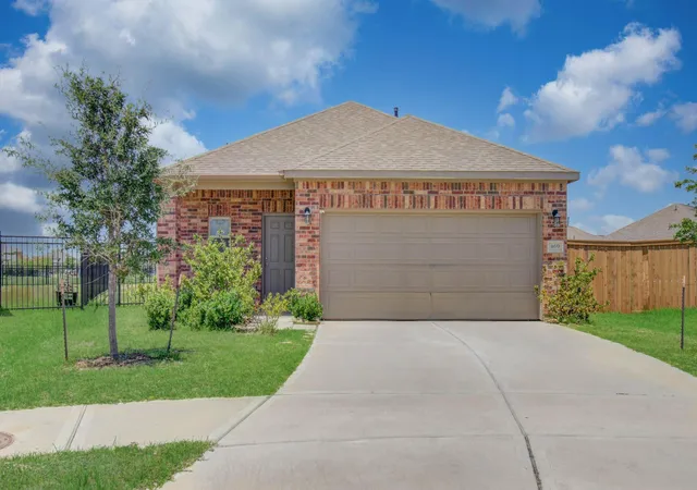 Photo 2 of Single family home for sale at 469 Aurora Crk Ln, Katy, TX 77493 | MLS# 2709521 | Listing updated on 2026-08-28