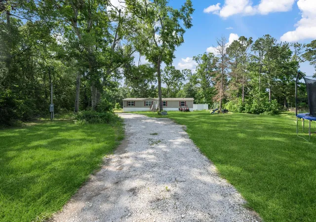 2nd image of 25865 Hickory Knoll Ct, Cleveland, TX 77328 | MLS# 80168996