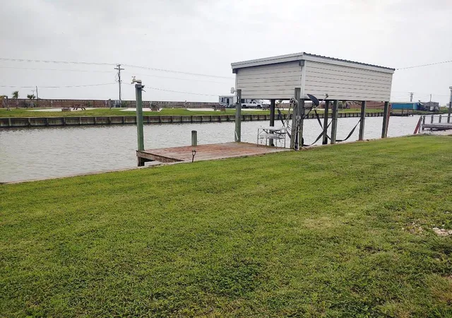 4th image of 1705 County Road 299, Bay City, TX 77414 | MLS# 53061831