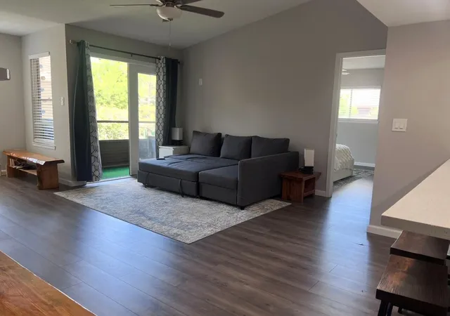 2nd image of 10555 Turtlewood Ct #2905, Houston, TX 77072 | MLS# 53485757