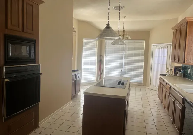 Photo 3 of Single family home for sale at 9219 Symphonic Ln, Houston, TX 77040 | MLS# 18122358 | Listing updated on 2026-07-10