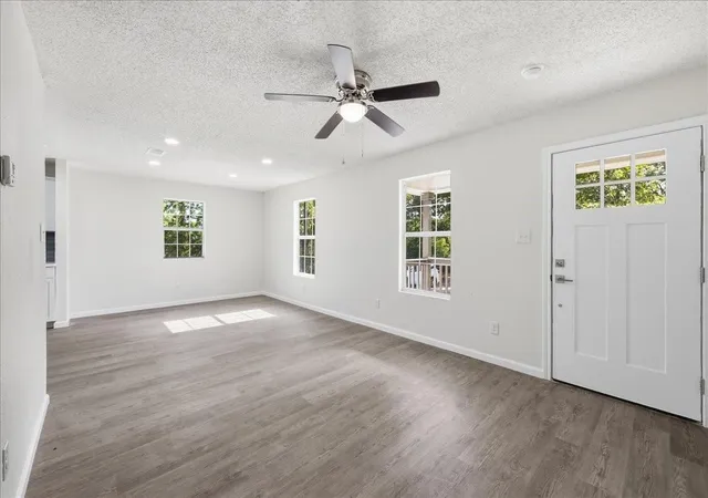 image of 337 County Road 2035, Newton, TX 75966 | MLS# 65585924