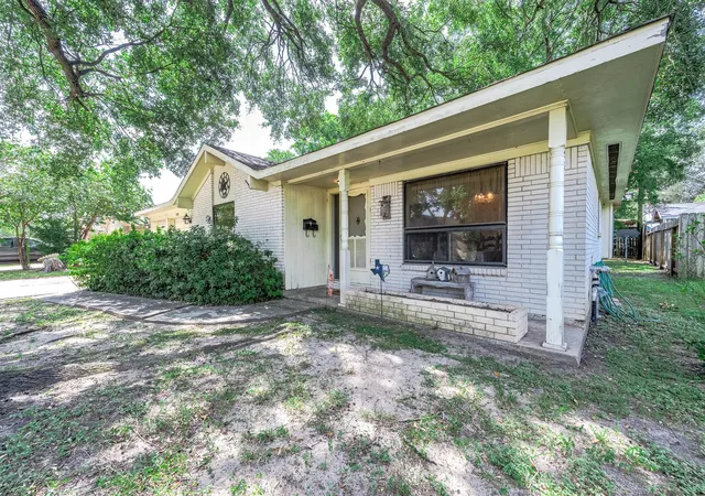 3rd image of 2308 Florence Ave, Pasadena, TX 77502 | MLS# 51573731