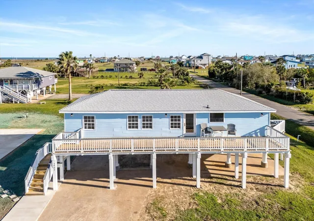 Photo 3 of Single family home for sale at 3903 2nd Street, Galveston, TX 77554 | MLS# 30749658 | Listing updated on 2026-05-25