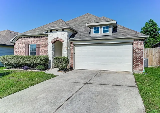 Photo 1 of Sale Pending at 40541 Mostyn Lake Dr, Magnolia, TX 77354 | MLS# 98801047 | Listing updated on 2026-09-10