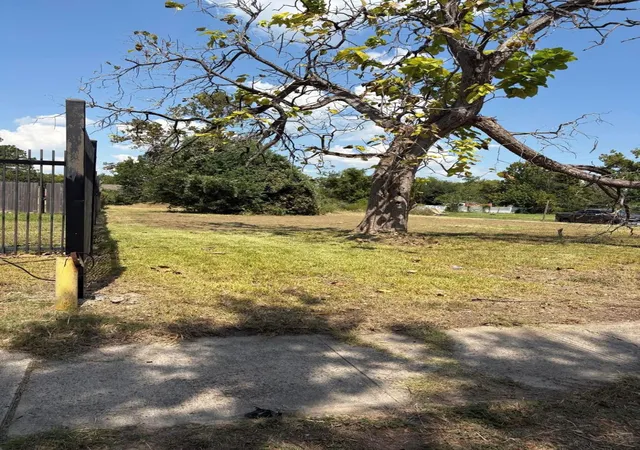 Photo 3 of Land for sale at 0000 Cavalcade St, Houston, TX 77026 | MLS# 5550517 | Listing updated on 2026-04-25