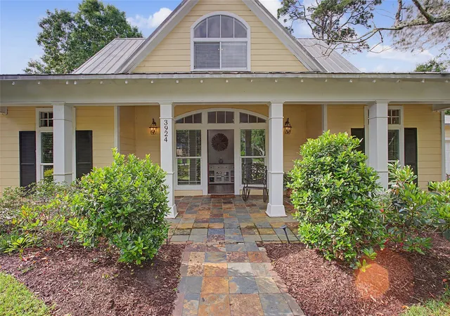 Photo 4 of Single family home for sale at 3924 Amanda Ct, Dickinson, TX 77539 | MLS# 81889866 | Listing updated on 2026-09-14