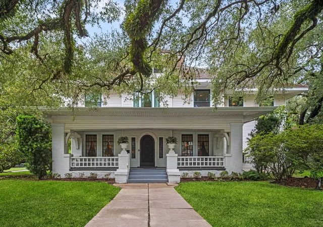 1st image of 501 N Mccarty Ave, Eagle Lake, TX 77434 | MLS# 51518703