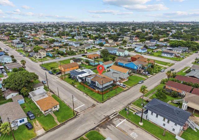 Photo 3 of Single family home for sale at 2222 57th Street, Galveston, TX 77551 | MLS# 81918228 | Listing updated on 2026-09-04