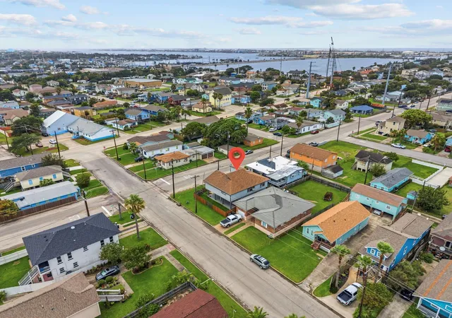 Photo 3 of Single family home for sale at 2222 57th Street, Galveston, TX 77551 | MLS# 81918228 | Listing updated on 2026-09-04