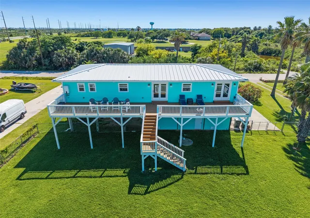 Photo 2 of Single family home for sale at 3527 9 Mile Rd, Galveston, TX 77554 | MLS# 77175612 | Listing updated on 2026-09-12