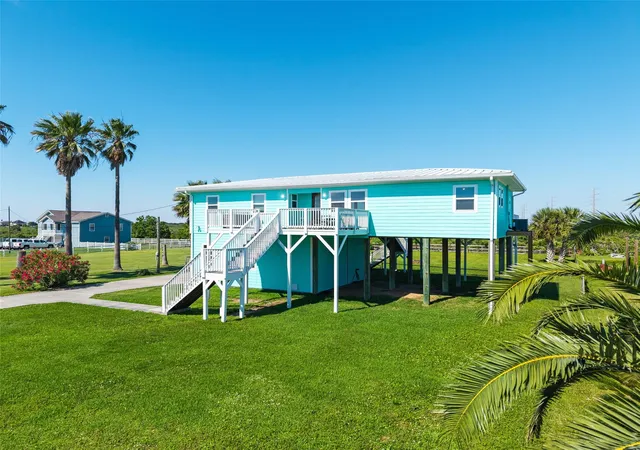 Photo 3 of Single family home for sale at 3527 9 Mile Rd, Galveston, TX 77554 | MLS# 77175612 | Listing updated on 2026-09-12