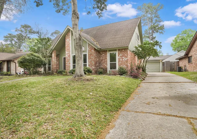 Homes for sale in Kingwood, TX | 2918 Laurel Fork Dr, Kingwood, TX 77339 | MLS# 95642705