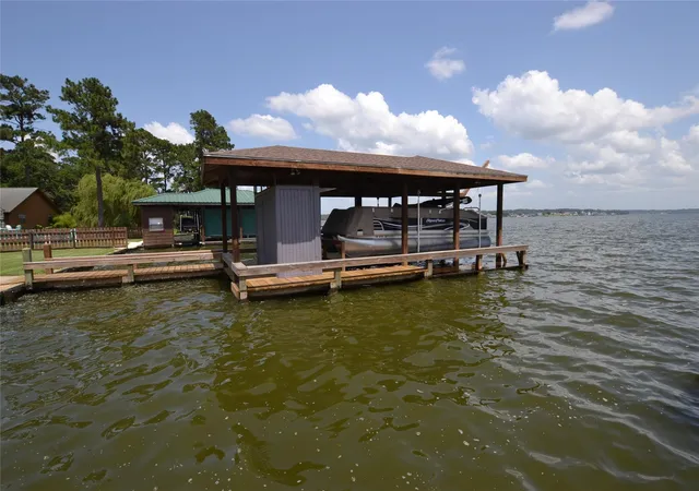 37th image of 320 Lakefront Dr, Onalaska, TX 77360 | MLS# 66355003
