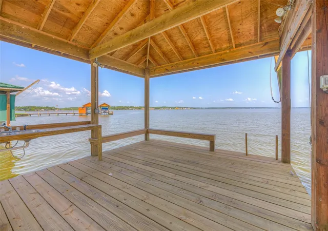 5th image of 320 Lakefront Dr, Onalaska, TX 77360 | MLS# 66355003