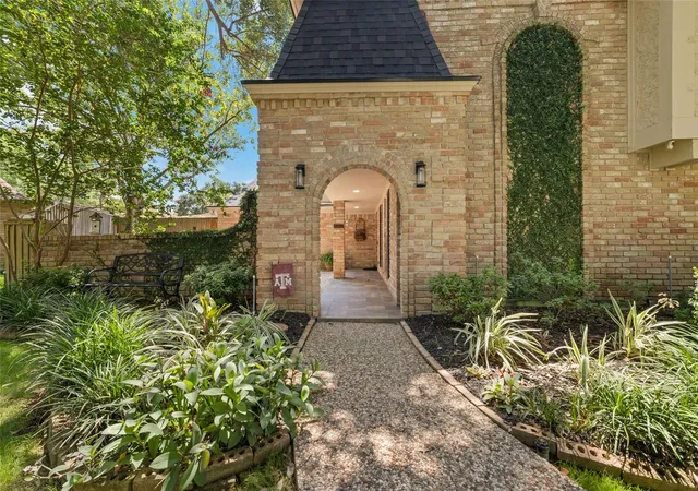 Photo 3 of Single family home for sale at 20307 Silbury Ct, Katy, TX 77450 | MLS# 73453088 | Listing updated on 2026-09-19