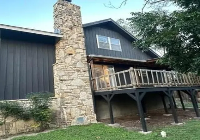 Photo 3 of Single family home for sale at 615 Tanglewood Ln, Kerrville, TX 78028 | MLS# 56700061 | Listing updated on 2026-09-06