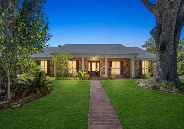 1st image of 11311 Cold Spring Dr, Houston, TX 77043 | MLS# 96775510