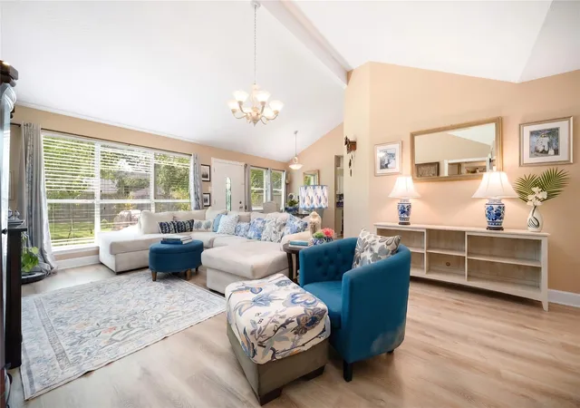 Photo 4 of Sale Pending at 302 Forest Hills Dr, League City, TX 77573 | MLS# 44800367 | Listing updated on 2026-08-29