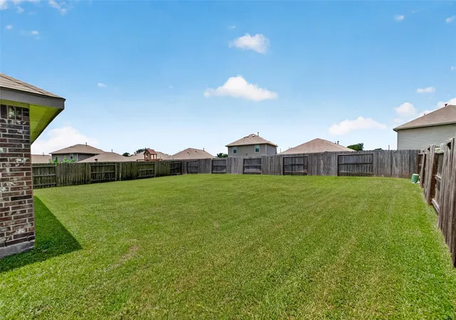 29th image of 8639 River Crest Dr, Baytown, TX 77521 | MLS# 27114187